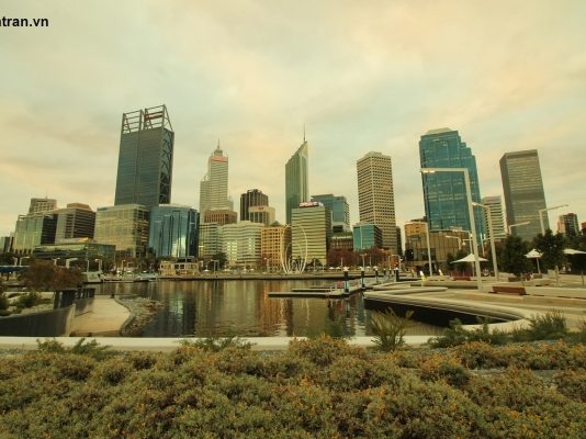 PERTH 180 DEGREE – cloudy day