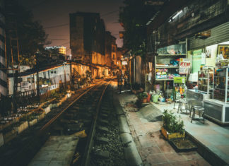 Thành phố lúc nửa đêm