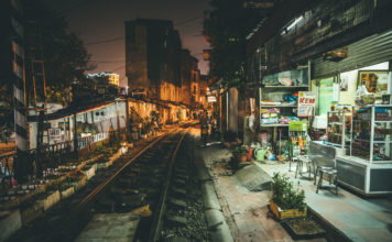 Thành phố lúc nửa đêm