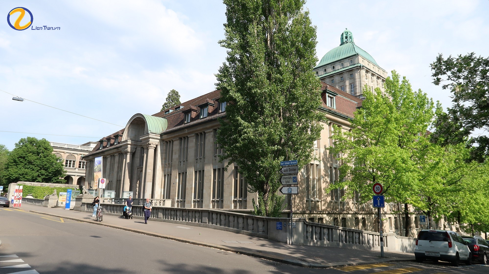 Đại học Zurich