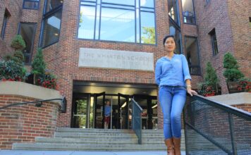 Ông Trump có thực sự học kinh tế học? Tại trường đại học cũ của ông tổng thống Trump (Wharton School, University of Pennsylvania)