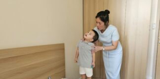 Mommy’s Secret “Blow Medicine” Thuốc thổi gia truyền